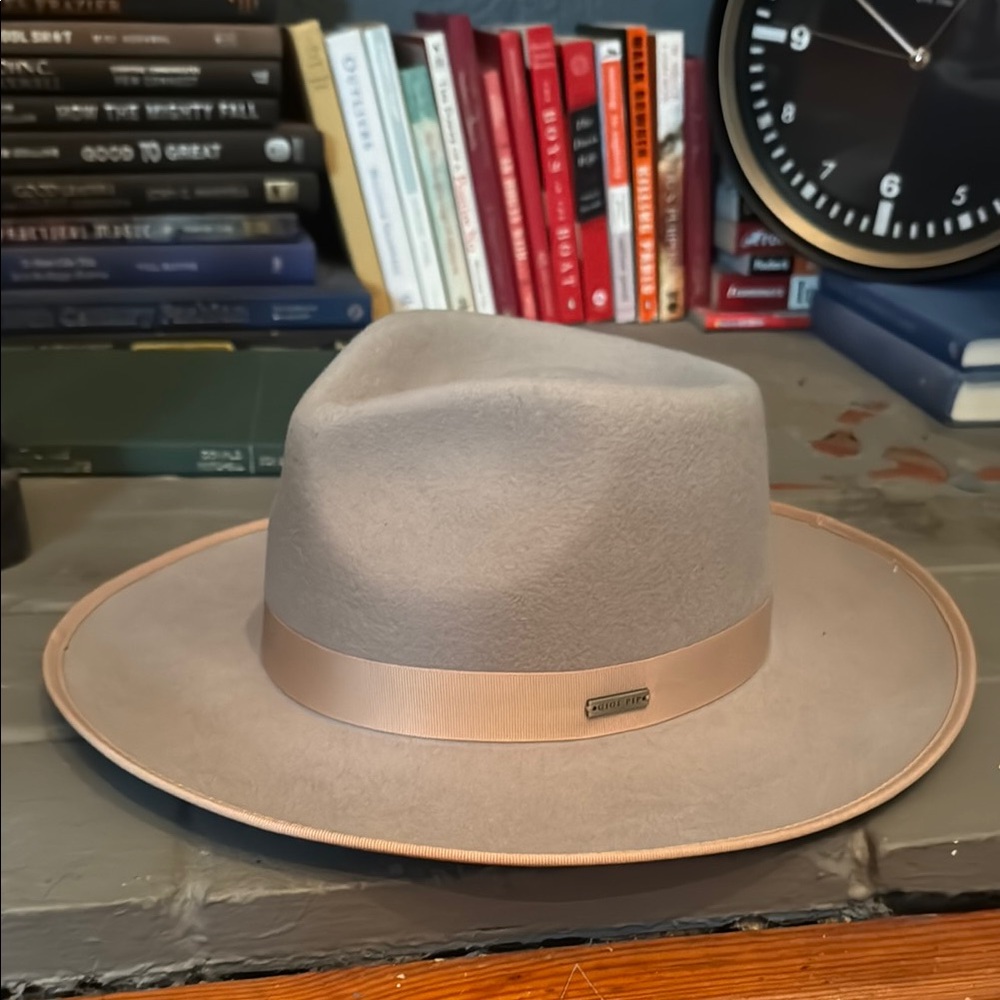 Gigi Pip  Gray Fedora with Tan Band